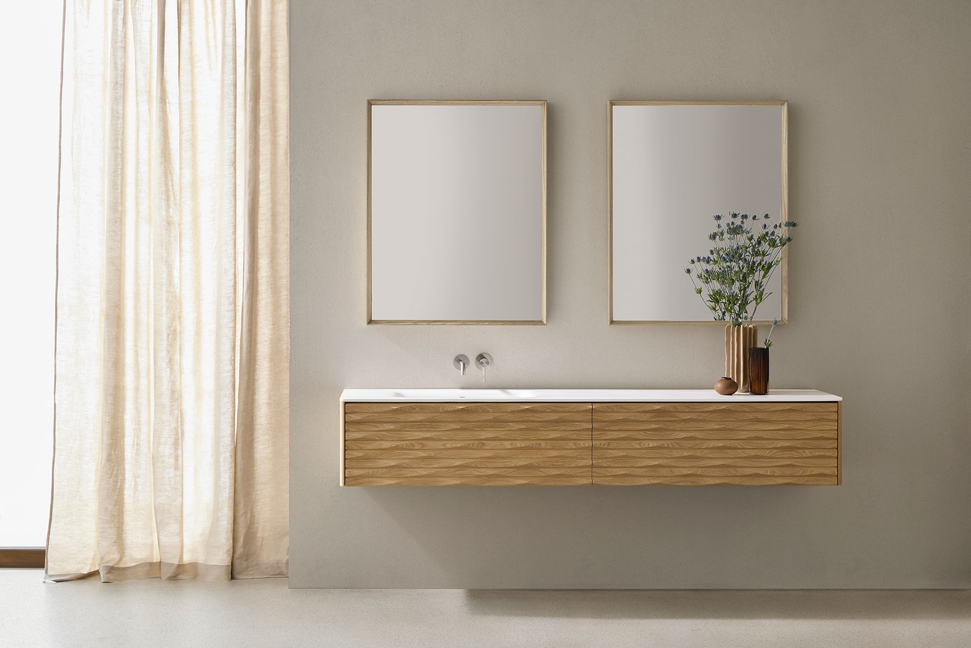 Mueble de baño Batz doble rectangular flotante en madera con textura geométrica y parte superior en blanco